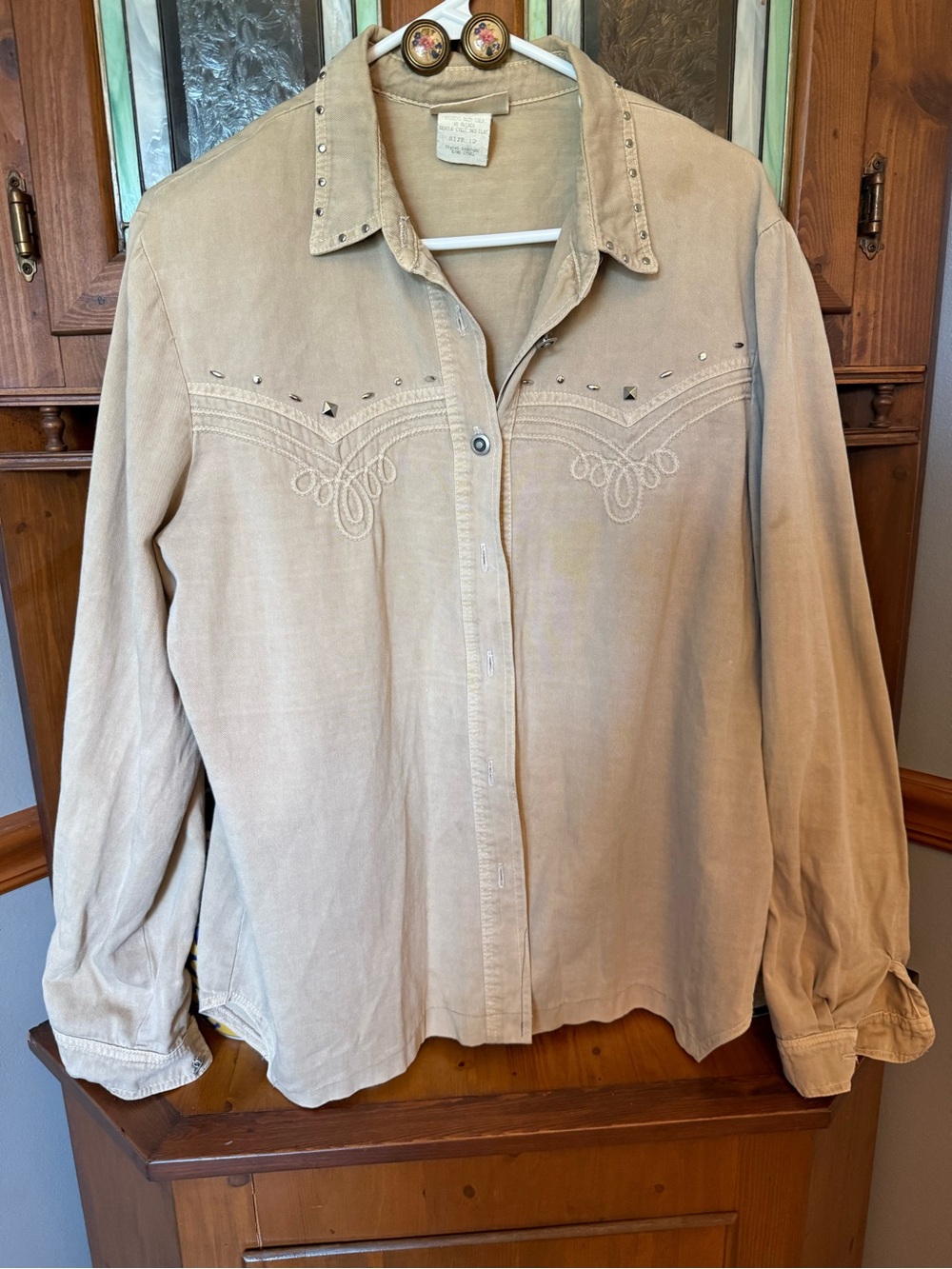 Vintage Nina Piccalino Embroidered Studded Western button front denim shirt 12,